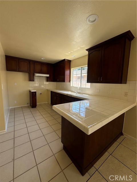 Detail Gallery Image 3 of 15 For 3538 W 108th St, Inglewood,  CA 90303 - 2 Beds | 1 Baths