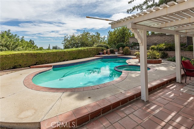 Detail Gallery Image 22 of 33 For 18644 Nau Ave, Porter Ranch,  CA 91326 - 4 Beds | 2/1 Baths