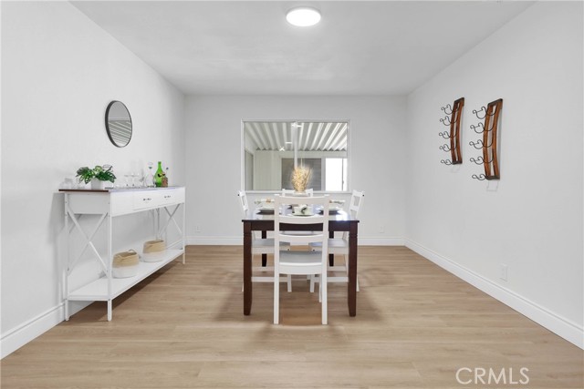 21229 Balsa Street, Apple Valley CA: https://media.crmls.org/medias/f0b0ba59-2245-4383-bf4e-a0cbf8163621.jpg