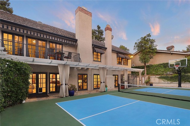 6137 Paseo La Vista, Woodland Hills CA: https://media.crmls.org/medias/f0b158de-784b-48e2-a153-72f26fa4034d.jpg