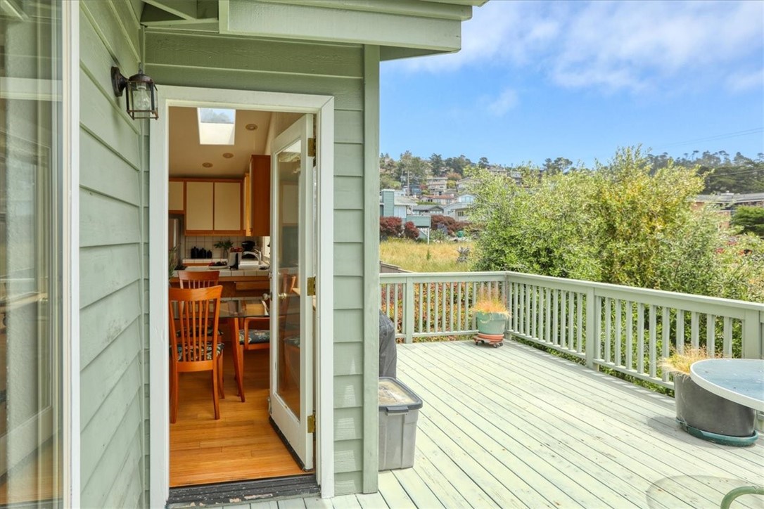 Detail Gallery Image 21 of 60 For 320 Jean Street, Cambria,  CA 93428 - 3 Beds | 2/1 Baths