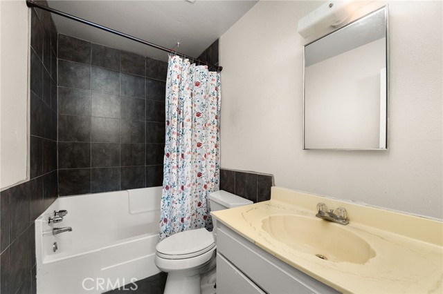 Detail Gallery Image 18 of 46 For 9941 Granite Hill Dr, Jurupa Valley,  CA 92509 - 4 Beds | 2 Baths