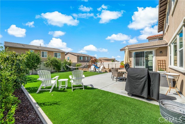 Detail Gallery Image 39 of 69 For 30841 Bloomfest St, Murrieta,  CA 92563 - 4 Beds | 2/1 Baths