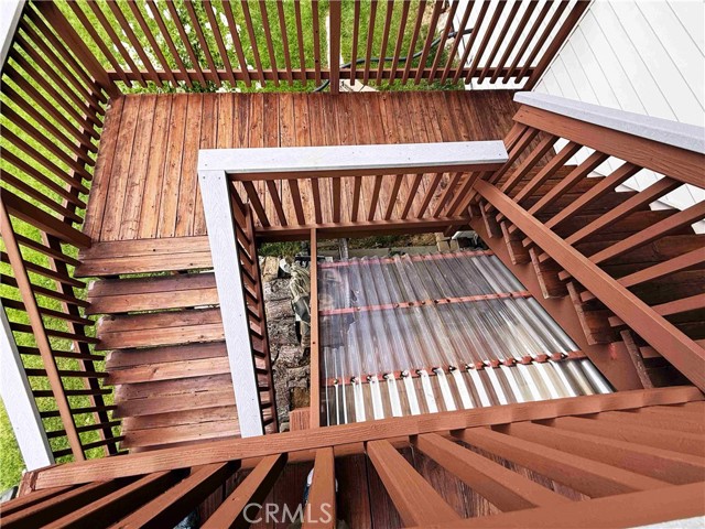 489 Dorn Drive, Crestline CA: https://media.crmls.org/medias/f0b4b642-1dbc-43d2-9e75-fbc4e9c91725.jpg