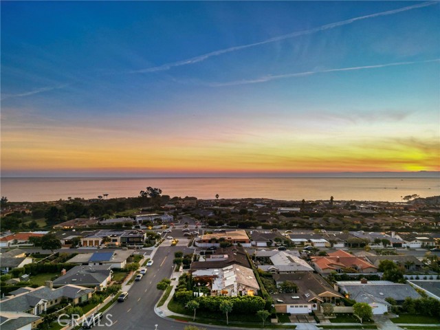Detail Gallery Image 21 of 26 For 4621 Wayne, Corona Del Mar,  CA 92625 - 4 Beds | 3/1 Baths