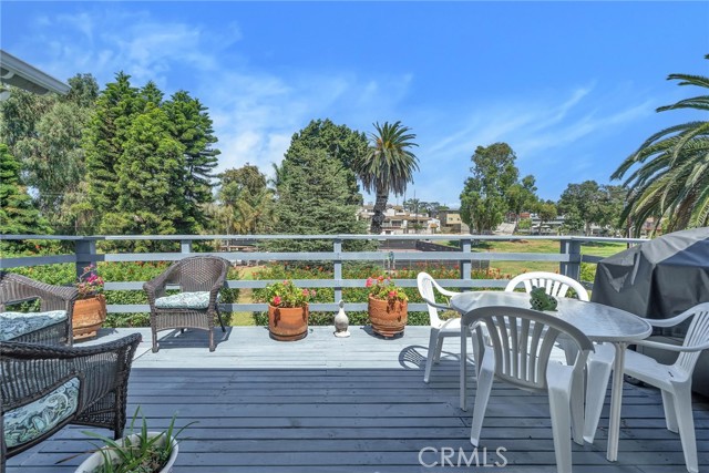 168 Vista Del Parque, Redondo Beach, California 90277, 6 Bedrooms Bedrooms, ,3 BathroomsBathrooms,Residential,Sold,Vista Del Parque,PV22188074