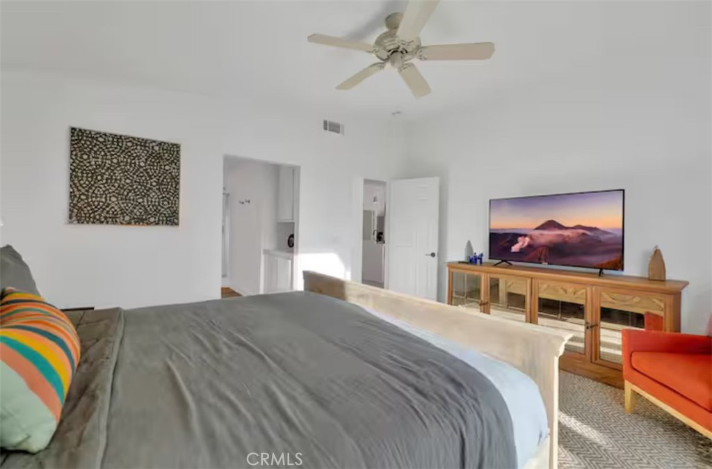 MLS #OC25251150 image #23