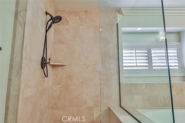 3220 Versaille Court, Thousand Oaks CA: https://media.crmls.org/medias/f0b610ef-6b74-491c-86d2-87bc1fd2456f.jpg