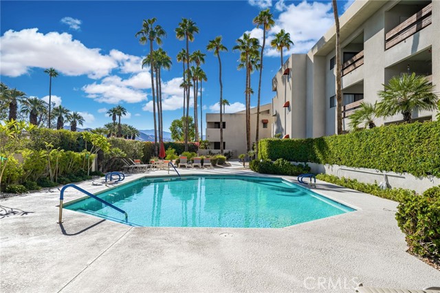 Detail Gallery Image 31 of 39 For 255 S Avenida Caballeros #106,  Palm Springs,  CA 92262 - 2 Beds | 2 Baths