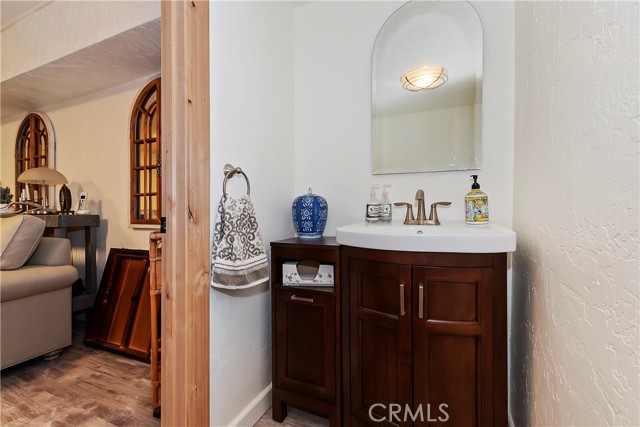 Detail Gallery Image 21 of 39 For 22911 Crest Forest Dr, Crestline,  CA 92325 - 3 Beds | 2/1 Baths