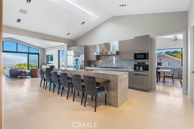 38 Saddleback, Rolling Hills CA: https://media.crmls.org/medias/f0b7116e-d144-4bad-b0e4-a084f6561c8e.jpg