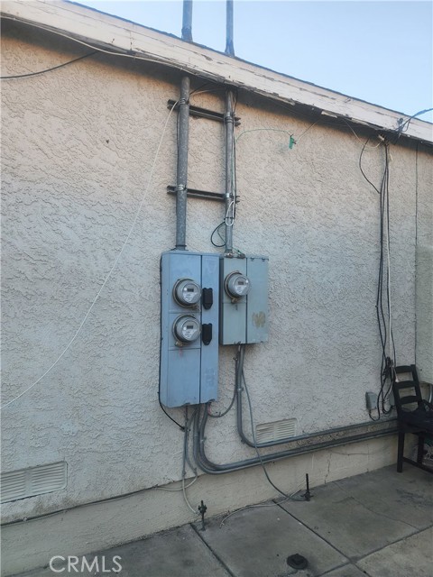 Detail Gallery Image 9 of 9 For 7262 Amigo, Reseda,  CA 91335 - – Beds | – Baths