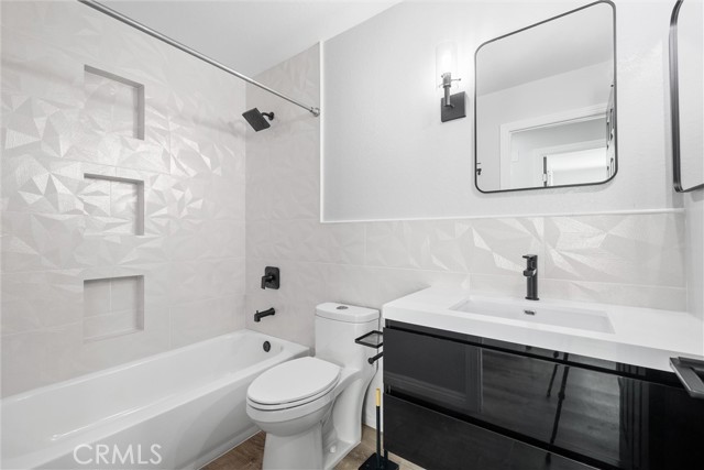 Detail Gallery Image 14 of 22 For 25831 Tree Top Rd, Laguna Hills,  CA 92653 - 3 Beds | 2 Baths