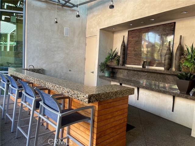 31 Soho, Irvine CA: https://media.crmls.org/medias/f0b95a93-aaae-413a-a52a-764f0c6e4105.jpg