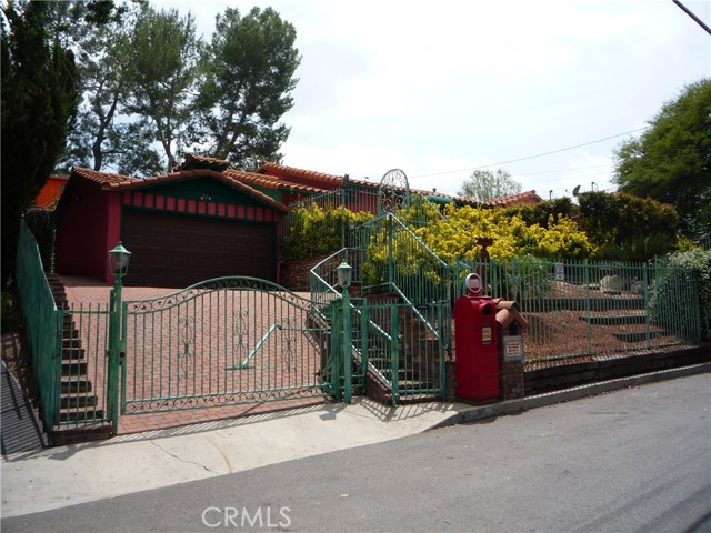 Photo of 22942 Crespi Street, Woodland Hills, CA 91364