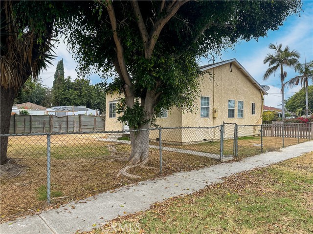 Detail Gallery Image 17 of 23 For 3609 W Camille St, Santa Ana,  CA 92704 - 6 Beds | 3 Baths