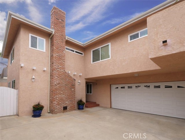 1807 Carnegie Lane, Redondo Beach, California 90278, 3 Bedrooms Bedrooms, ,1 BathroomBathrooms,Residential,Sold,Carnegie,SB23182556