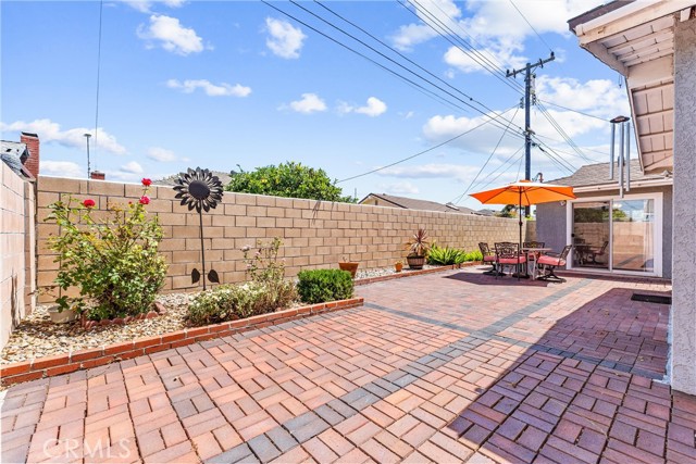 Detail Gallery Image 22 of 28 For 15762 Plymouth Lane, Huntington Beach,  CA 92647 - 5 Beds | 2 Baths