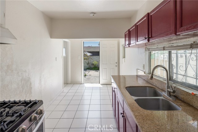 Detail Gallery Image 24 of 33 For 1550 E Sandison St, Wilmington,  CA 90744 - 6 Beds | 2 Baths