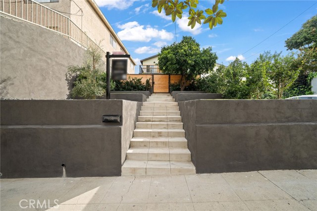 Detail Gallery Image 13 of 25 For 739 W 2nd, San Pedro,  CA 90731 - 3 Beds | 2 Baths