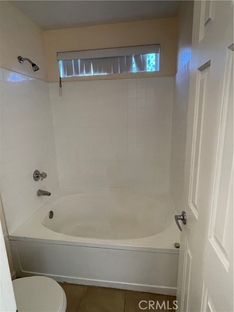 Detail Gallery Image 39 of 56 For 1965 Las Colinas Cir #308,  Corona,  CA 92879 - 2 Beds | 2 Baths