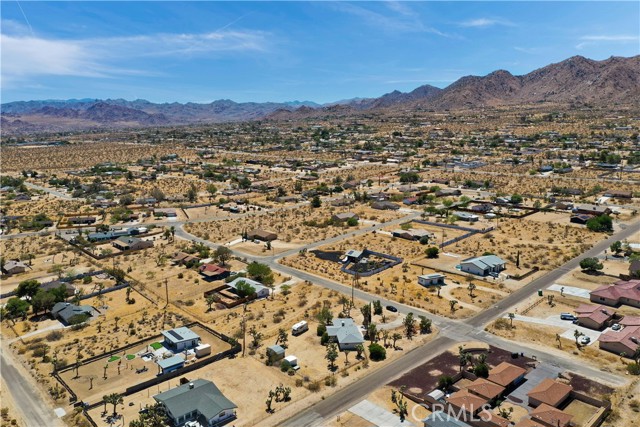 Detail Gallery Image 26 of 27 For 60140 Adobe Rd, Joshua Tree,  CA 92252 - 2 Beds | 2 Baths