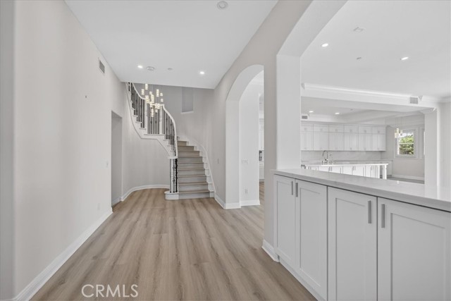 Detail Gallery Image 4 of 57 For 17872 via Roma, Yorba Linda,  CA 92886 - 5 Beds | 5/1 Baths