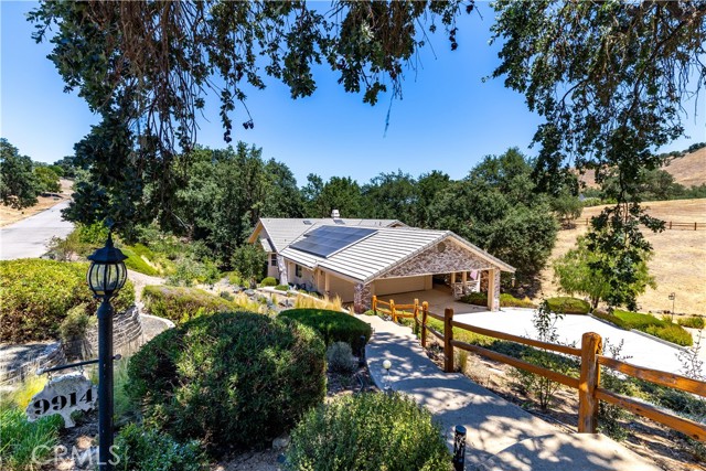 Image 4 of 70 For 9914 Flyrod Drive