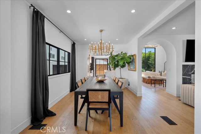 554 S Helberta Avenue, Redondo Beach CA: https://media.crmls.org/medias/f0bdf036-6aac-49e4-928b-ffbd9e6f074e.jpg