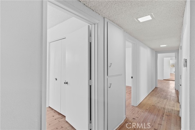 Detail Gallery Image 33 of 63 For 9960 Milburn, Sun Valley,  CA 91352 - 4 Beds | 2 Baths