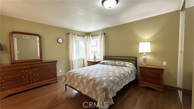 Detail Gallery Image 12 of 31 For 12111 Eddleston Dr, Porter Ranch,  CA 91326 - 4 Beds | 2 Baths