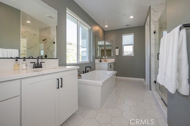 Detail Gallery Image 26 of 57 For 28701 Wildflower Ca,  Castaic,  CA 91384 - 4 Beds | 3/1 Baths
