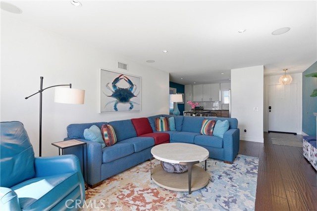 Detail Gallery Image 6 of 19 For 2400 Elden #32,  Costa Mesa,  CA 92627 - 2 Beds | 1 Baths