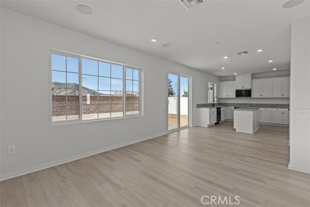 Detail Gallery Image 4 of 18 For 27107 Kodiak Ct, Menifee,  CA 92585 - 4 Beds | 3 Baths