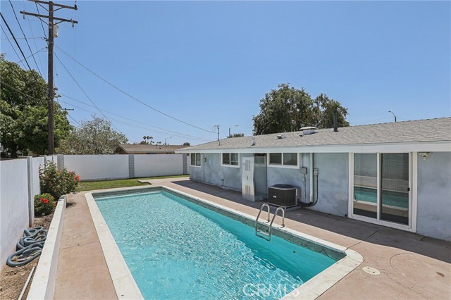 Detail Gallery Image 34 of 34 For 1048 N Loara St, Anaheim,  CA 92801 - 4 Beds | 2 Baths