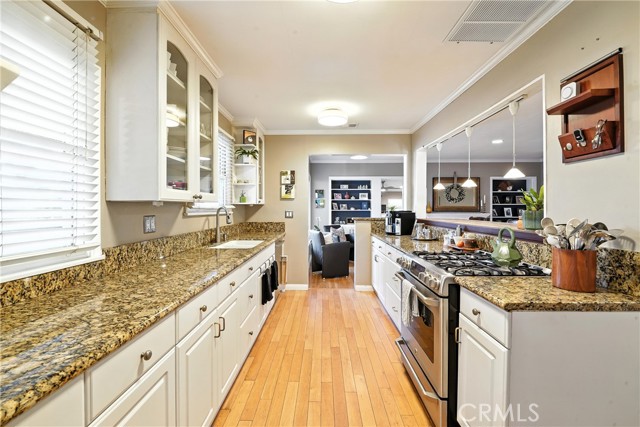 Detail Gallery Image 18 of 54 For 2637 Monogram Ave, Long Beach,  CA 90815 - 3 Beds | 2 Baths
