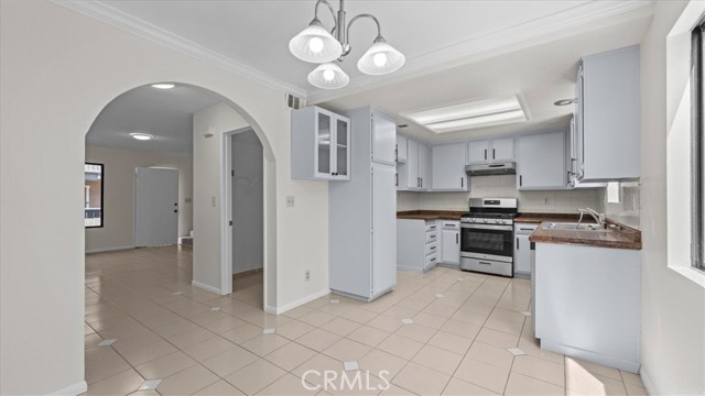 Detail Gallery Image 4 of 33 For 16414 Cornuta Ave #11,  Bellflower,  CA 90706 - 2 Beds | 2/1 Baths