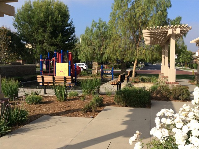 Detail Gallery Image 24 of 25 For 1320 Sun Dial Dr, Tustin,  CA 92782 - 5 Beds | 4 Baths