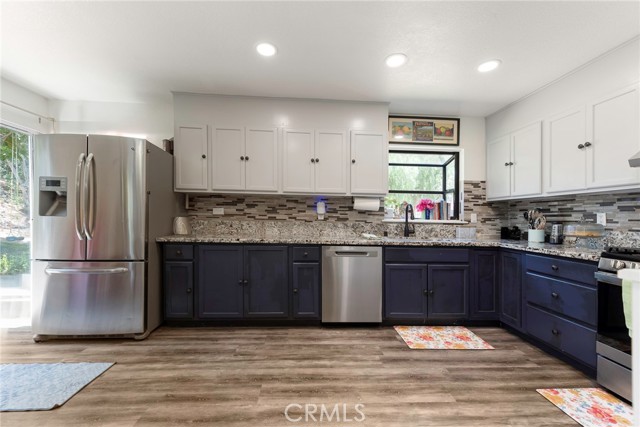 11359 Dole Court, Riverside CA: https://media.crmls.org/medias/f0c305fb-6fd3-4470-853a-93843ae72f7c.jpg