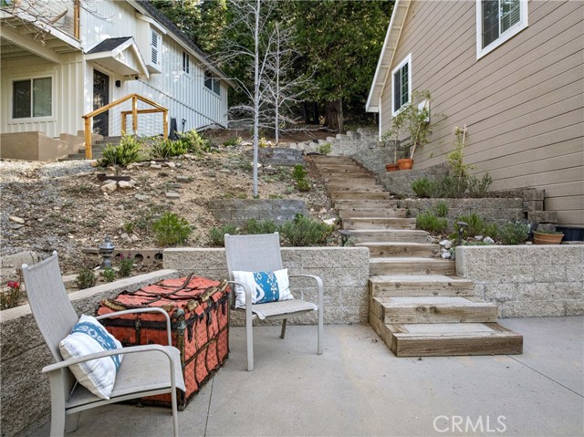Detail Gallery Image 56 of 72 For 197 Massive Rd, Lake Arrowhead,  CA 92317 - 4 Beds | 3/1 Baths