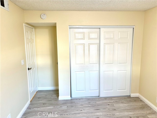 10863 Chestnut St., Los Alamitos CA: https://media.crmls.org/medias/f0c35d5a-8c78-43a7-8d49-083dc5518047.jpg