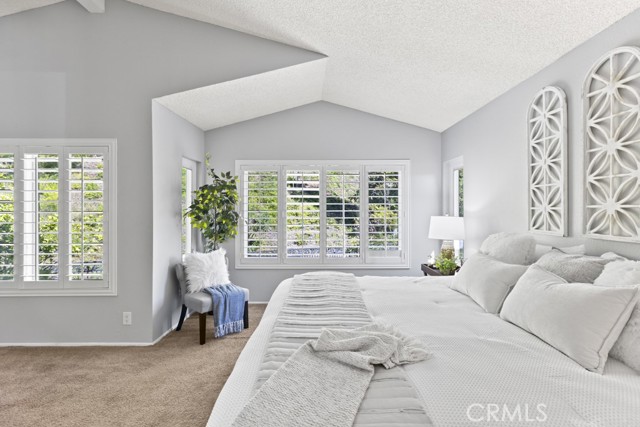 836 Via Alameda, San Dimas CA: https://media.crmls.org/medias/f0c3dc9e-612b-4d82-b032-213063cd6ee4.jpg