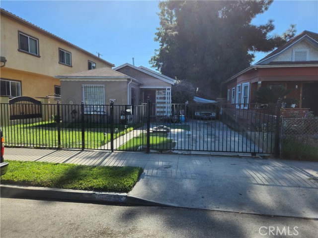 898 57th Street, Los Angeles, California 90011, 2 Bedrooms Bedrooms, ,1 BathroomBathrooms,Single Family Residence,For Sale,57th,SB23209190