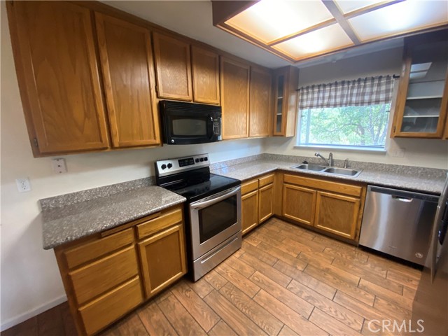 20995 Powder Horn Road, Hidden Valley Lake CA: https://media.crmls.org/medias/f0c53b50-4c4f-4ec7-87f8-ec913c25d4a0.jpg