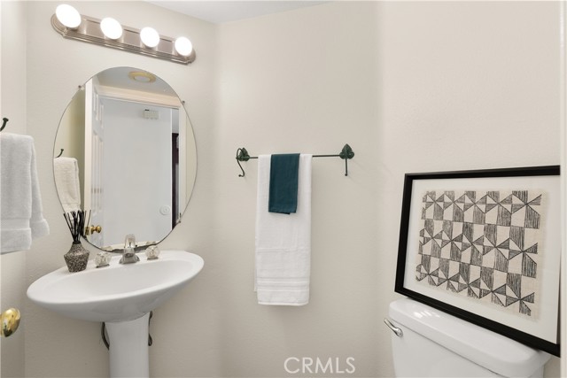 37 Goldmine Street, Trabuco Canyon CA: https://media.crmls.org/medias/f0c5c689-f418-4b0a-8b08-4b52b4533a7e.jpg