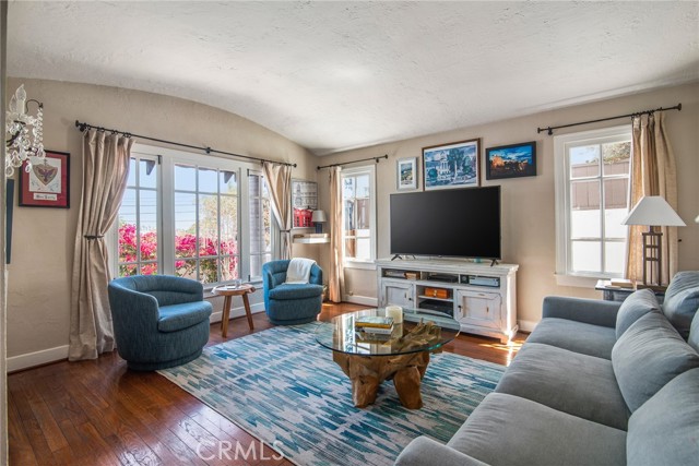 1236 3rd Street, Hermosa Beach, California 90254, 2 Bedrooms Bedrooms, ,2 BathroomsBathrooms,Residential,Sold,3rd,SB22195977