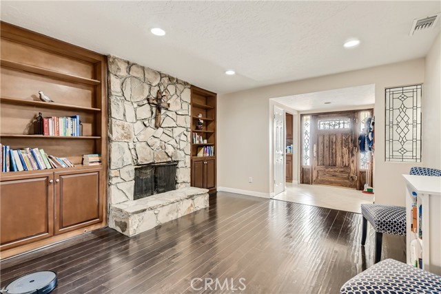 Image 3 for 746 W La Deney Dr, Ontario, CA 91762