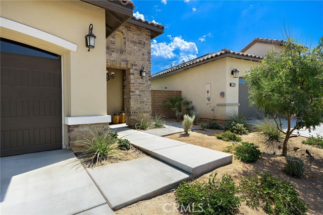 80241 Champions Way, La Quinta CA: https://media.crmls.org/medias/f0c7ae62-1f6b-4631-bab2-e96a76977297.jpg