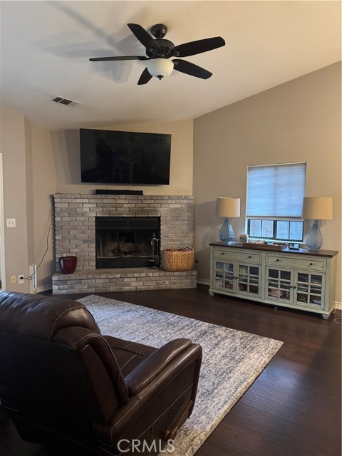 Detail Gallery Image 16 of 32 For 4800 W Crowley Ct, Visalia,  CA 93291 - 3 Beds | 2 Baths