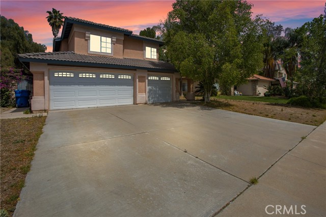 541 Bruin Dr, Riverside, CA 92507